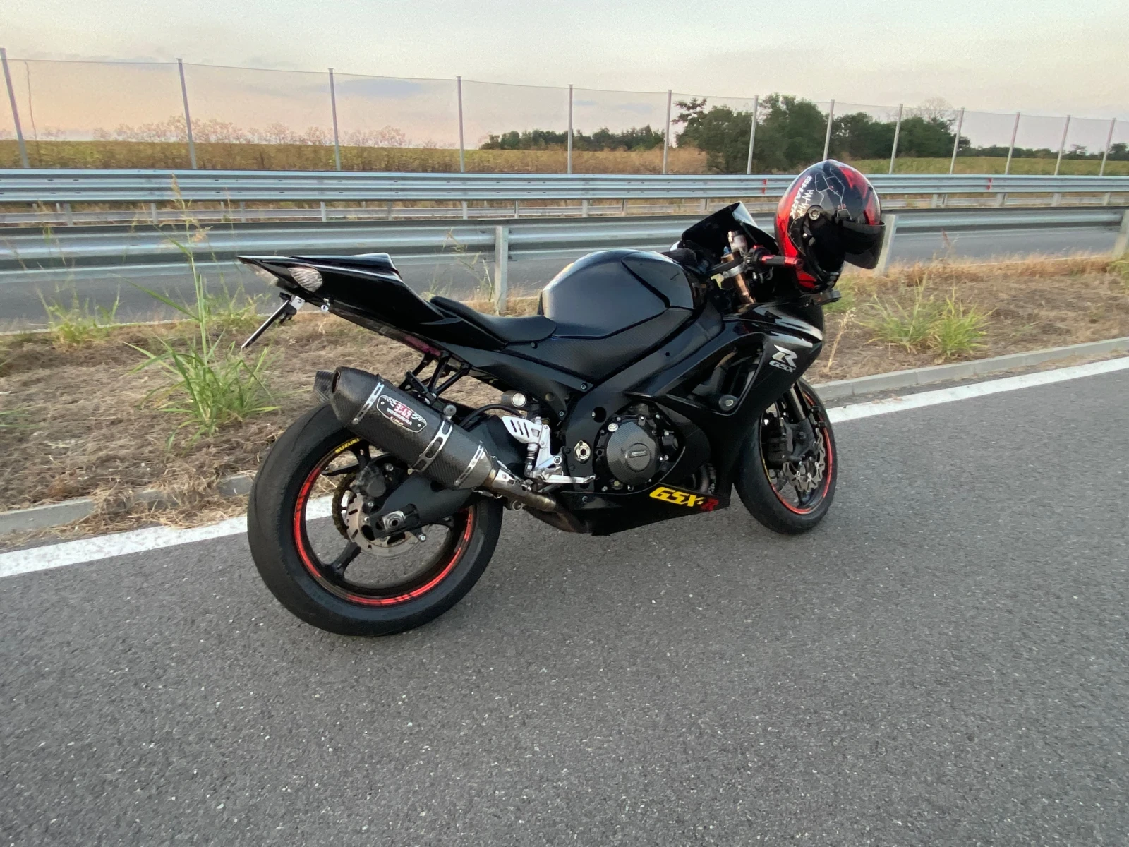 Suzuki Gsxr 1000  - изображение 5