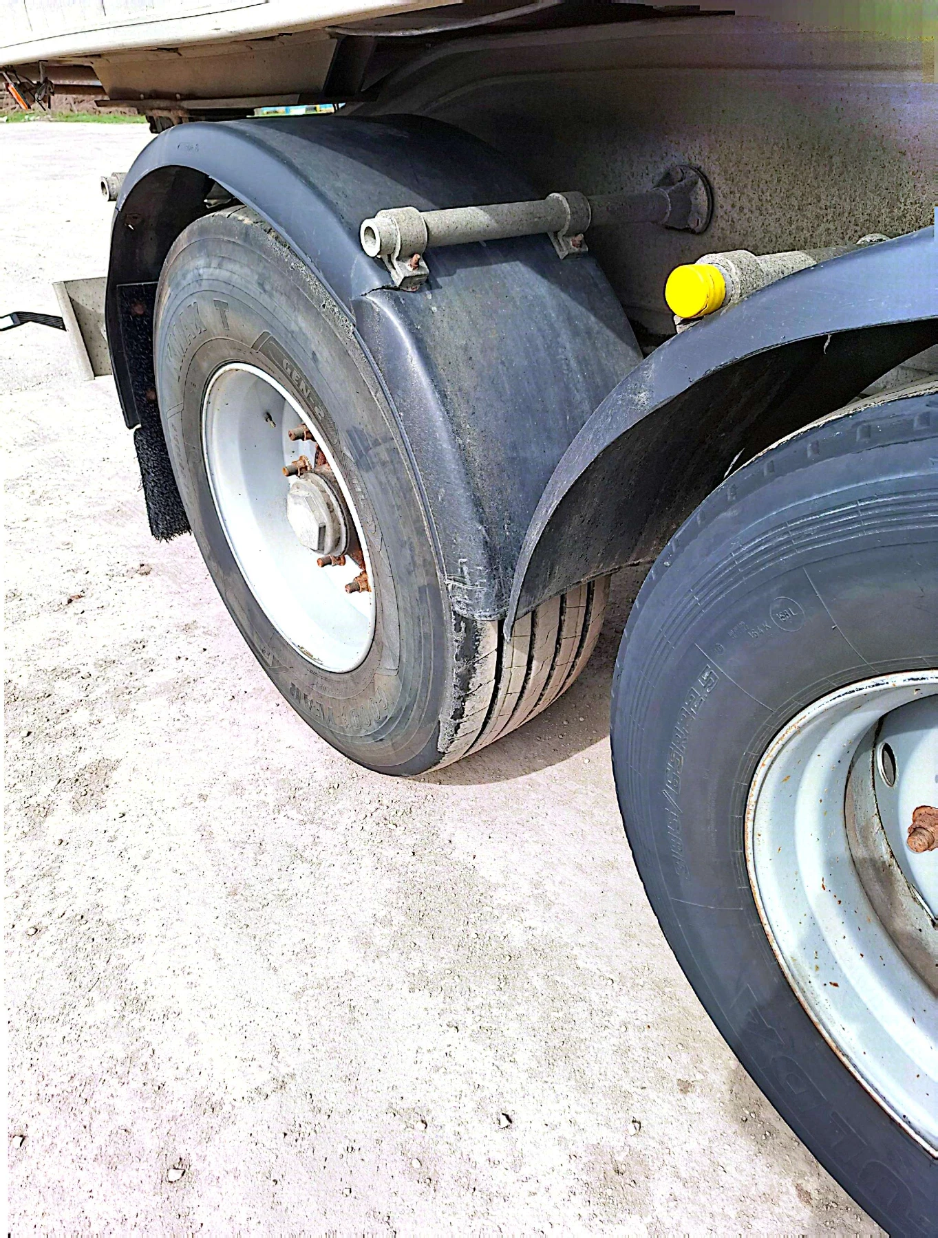 Полуремарке Benalu, снимка 6 - Ремаркета - 53911635