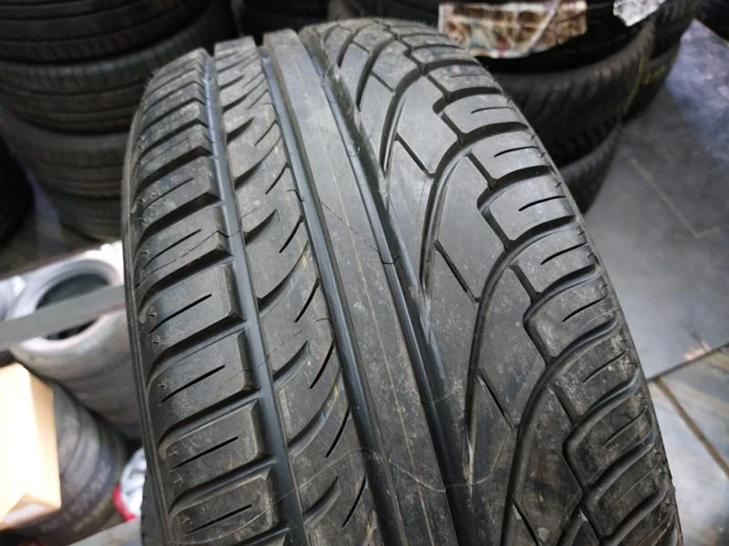 Гуми Летни 225/55R16, снимка 2 - Гуми и джанти - 37112576