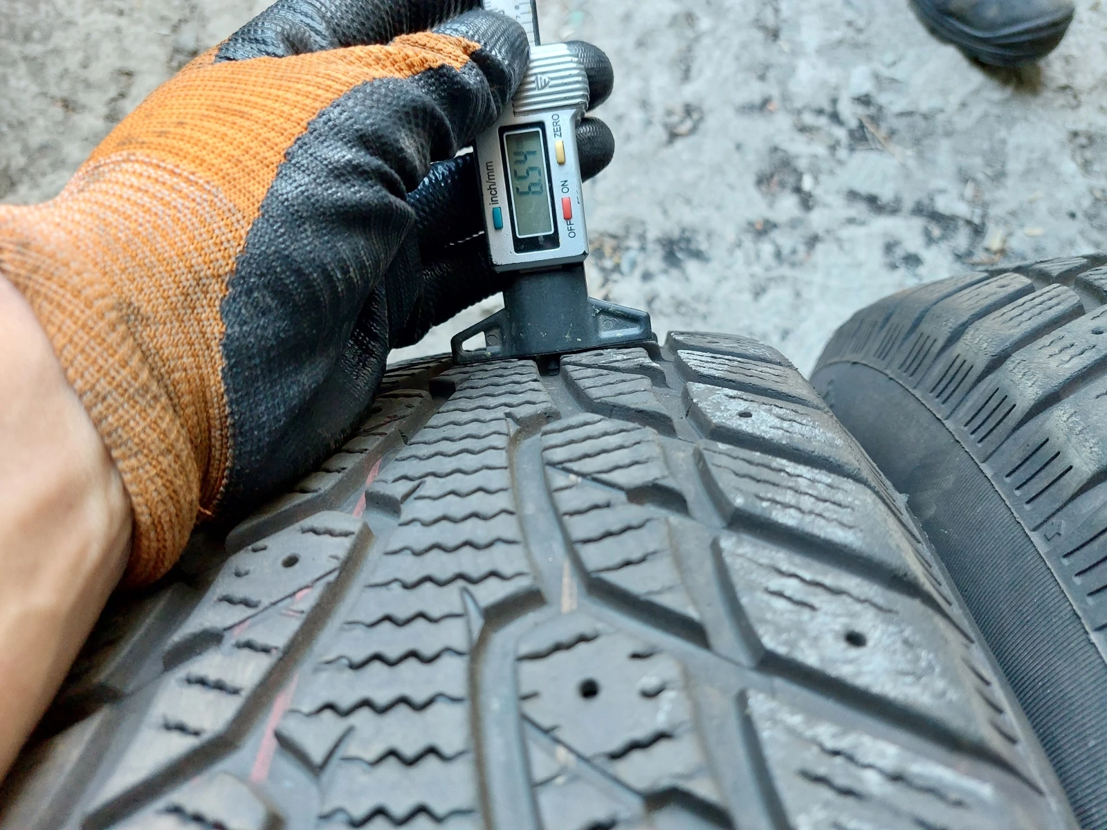 ���� 215/70R16 | Mobile.bg � ����������� 4