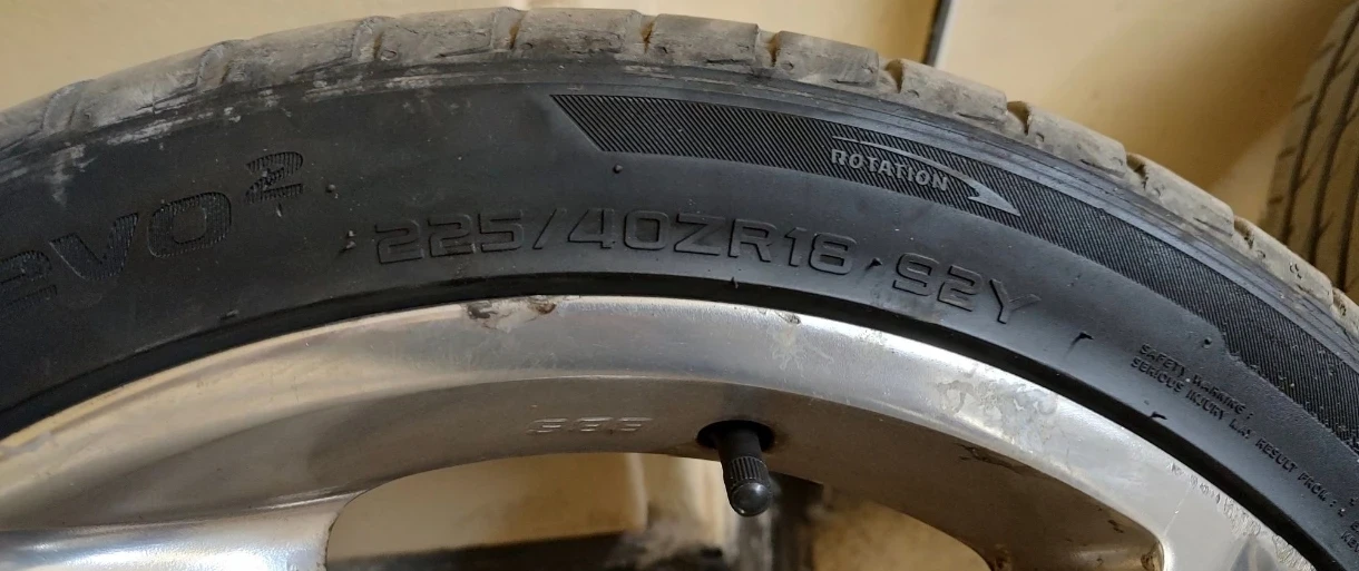 Гуми с джанти Hankook 225/40R18, снимка 8 - Гуми и джанти - 54102807