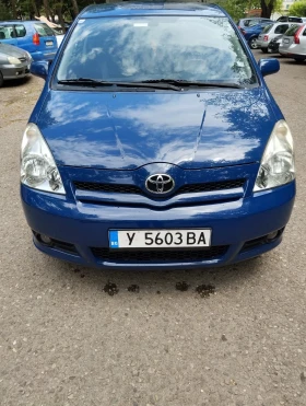 Toyota Corolla verso 2.2 136, снимка 1