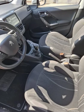 Peugeot 208 1.2i, снимка 8