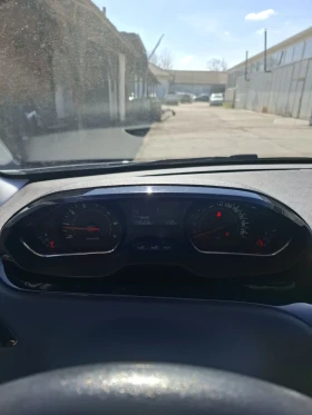 Peugeot 208 1.2i, снимка 5