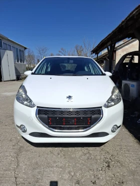 Peugeot 208 1.2i, снимка 1