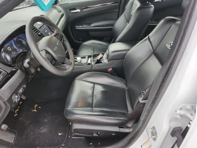 Chrysler 300c * АВТО КРЕДИТ* ЦЕНА ДО БГ * СЕРВИЗНА ИСТОРИЯ *  - 41999 лв. / 21473.75 € - 60778371 6