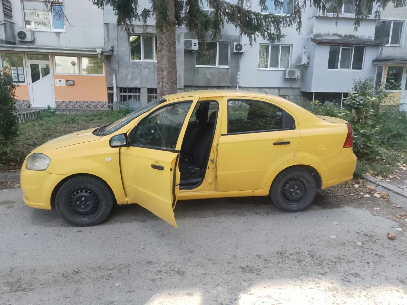 Chevrolet Aveo, снимка 3 - Автомобили и джипове - 47487731