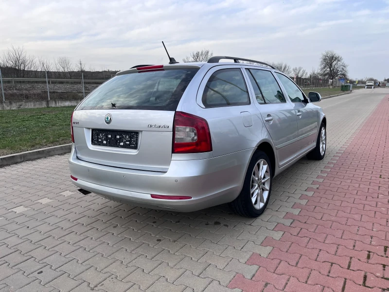 Skoda Octavia 2.0TDI 4x4 DSG, снимка 4 - Автомобили и джипове - 49508306