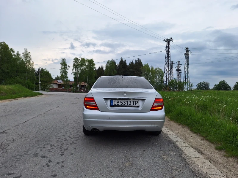 Mercedes-Benz C 200 Седан, снимка 5 - Автомобили и джипове - 48097677