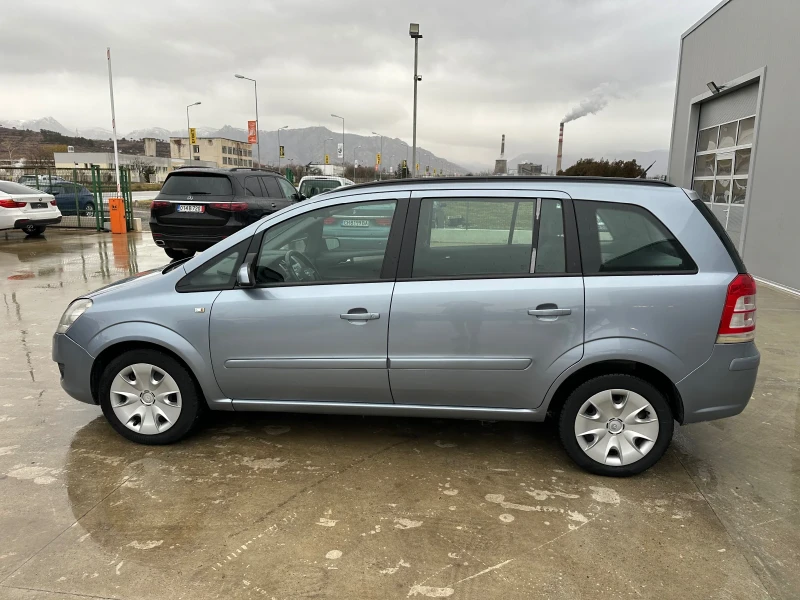 Opel Zafira 1.6GAS, снимка 8 - Автомобили и джипове - 48189094