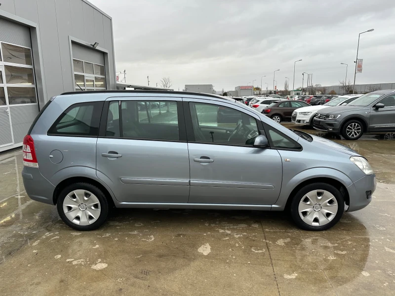 Opel Zafira 1.6GAS, снимка 4 - Автомобили и джипове - 48189094