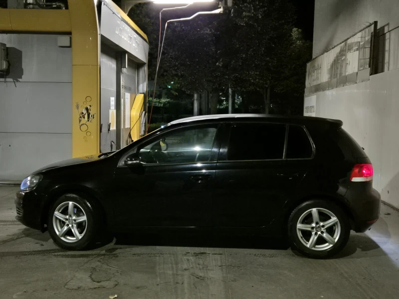 VW Golf 2.0TDI 110коня, снимка 4 - Автомобили и джипове - 48346675