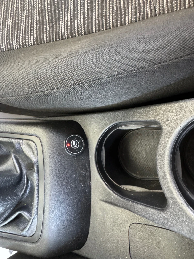 Kia Ceed 1.4 ГАЗ/БЕНЗИН/ЛИЗИНГ, снимка 10 - Автомобили и джипове - 50836741