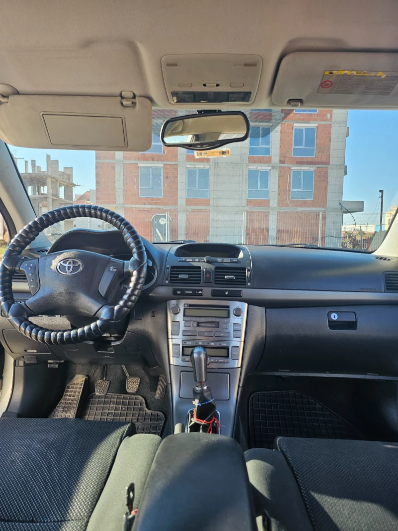 Toyota Avensis, снимка 8 - Автомобили и джипове - 51607180