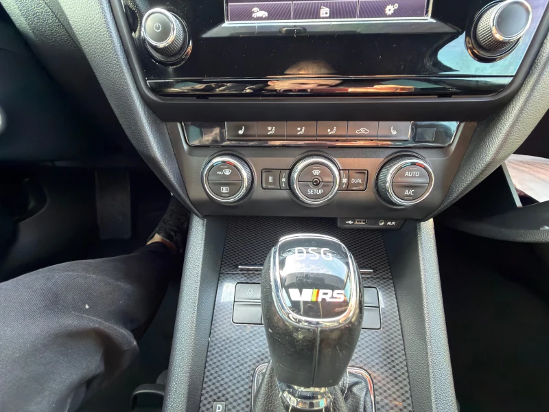 Skoda Octavia VRS, снимка 12 - Автомобили и джипове - 52430688