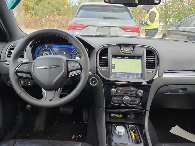 Chrysler 300c * АВТО КРЕДИТ* ЦЕНА ДО БГ * СЕРВИЗНА ИСТОРИЯ * , снимка 7 - Автомобили и джипове - 52456992