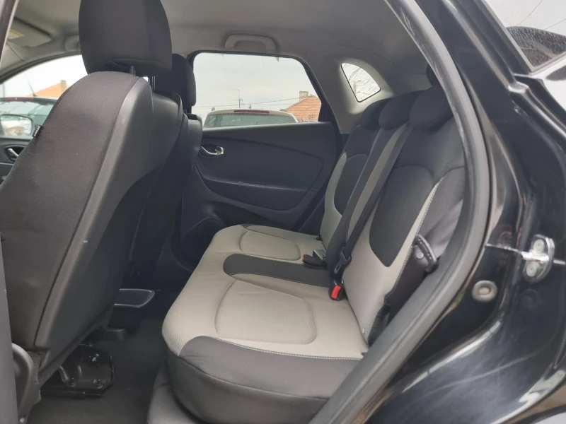 Renault Captur 1.5dci NAVI, снимка 12 - Автомобили и джипове - 52754714