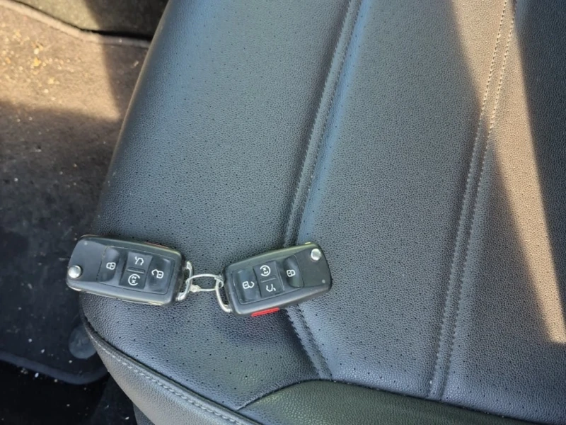 VW Passat * 2.0T LIMITED EDITION * CARFAX * БЕЗ ПЪРВОНАЧАЛНА, снимка 8 - Автомобили и джипове - 52967648