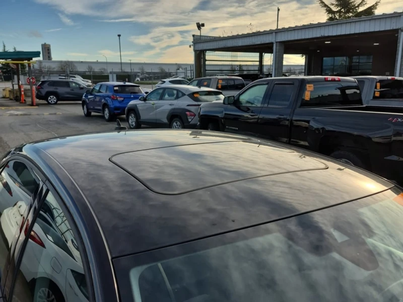 VW Passat * 2.0T LIMITED EDITION * CARFAX * БЕЗ ПЪРВОНАЧАЛНА, снимка 16 - Автомобили и джипове - 52967648