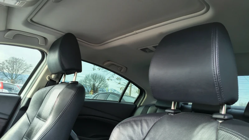 Mazda 6 2.5 Exclusive-Line, снимка 14 - Автомобили и джипове - 53411611