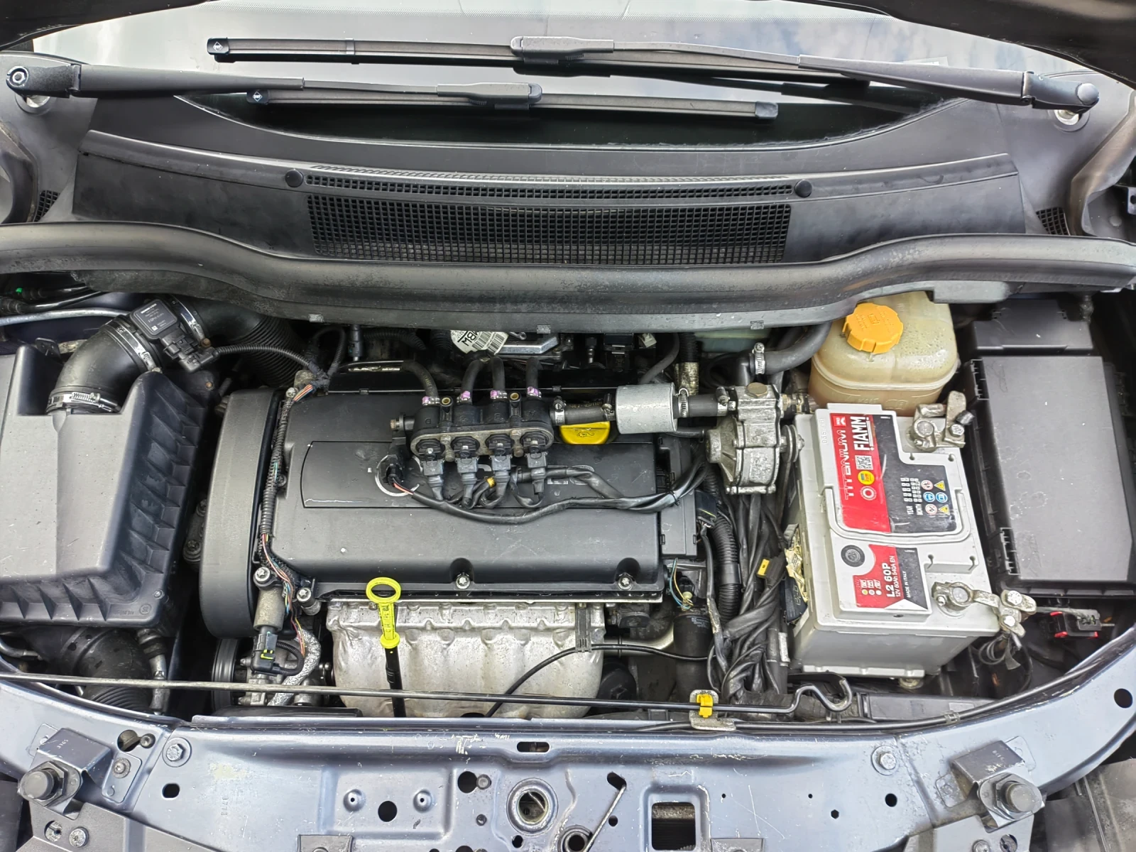 Opel Zafira 1.8 i Газ-Бензин | Mobile.bg — изображение 15