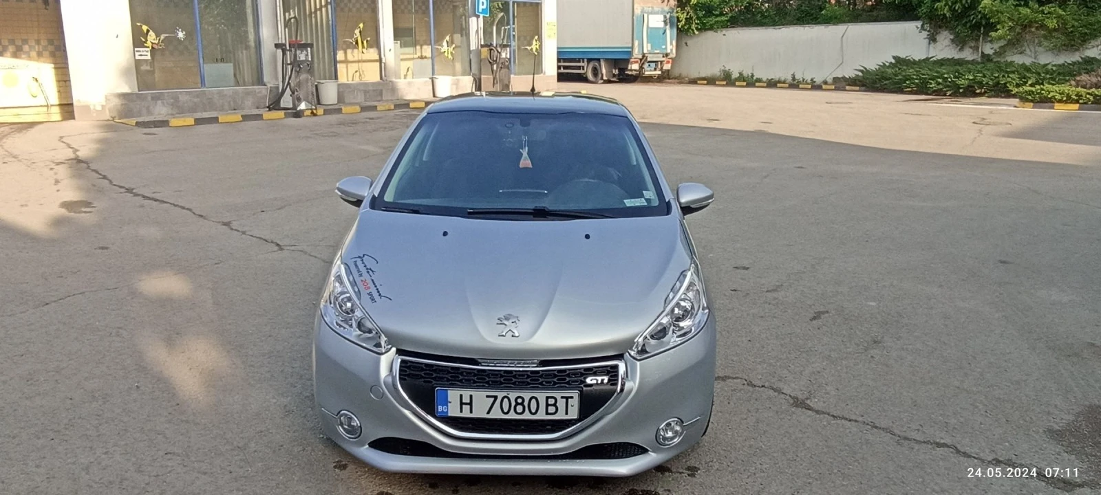 Peugeot 208 1.4 VTI 95кс подарък зимни гуми на лети джанти  - изображение 5