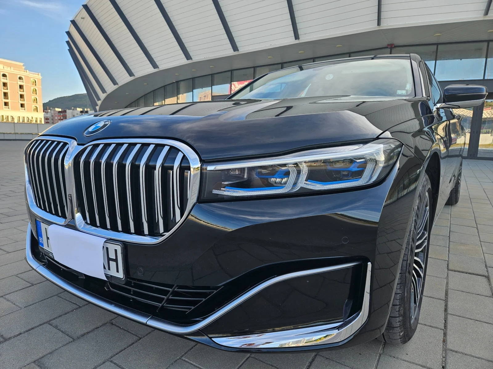 BMW 740 ЛИЗИНГ, ГАРАНЦИОННА, СЕРВИЗНА ИСТОРИЯ - изображение 2