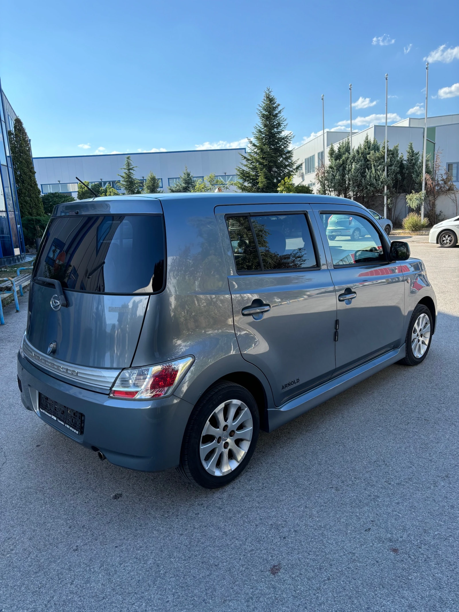 Daihatsu Materia 1.5 ГАЗ - изображение 6