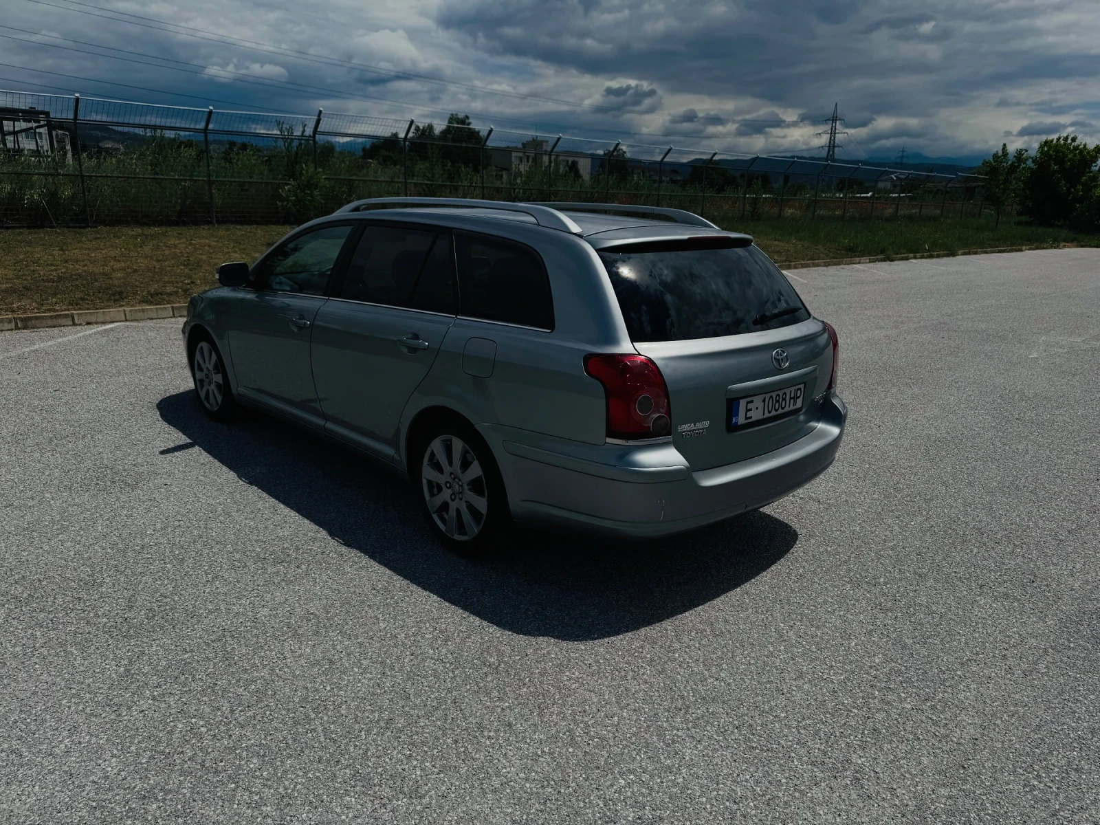 Toyota Avensis 2.0 D4D - изображение 3