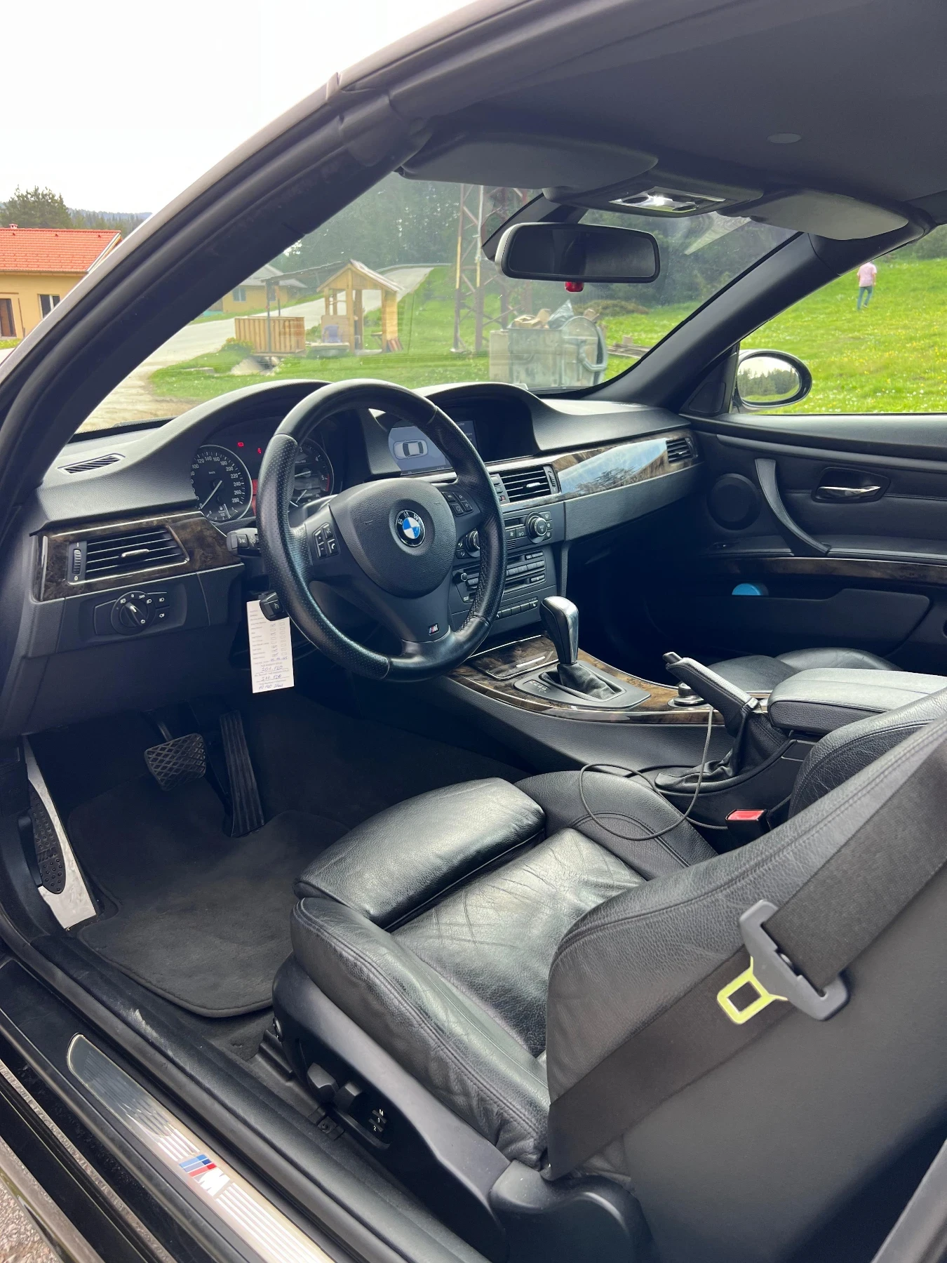 BMW 330 BMW E93 330d M Optik  - изображение 7