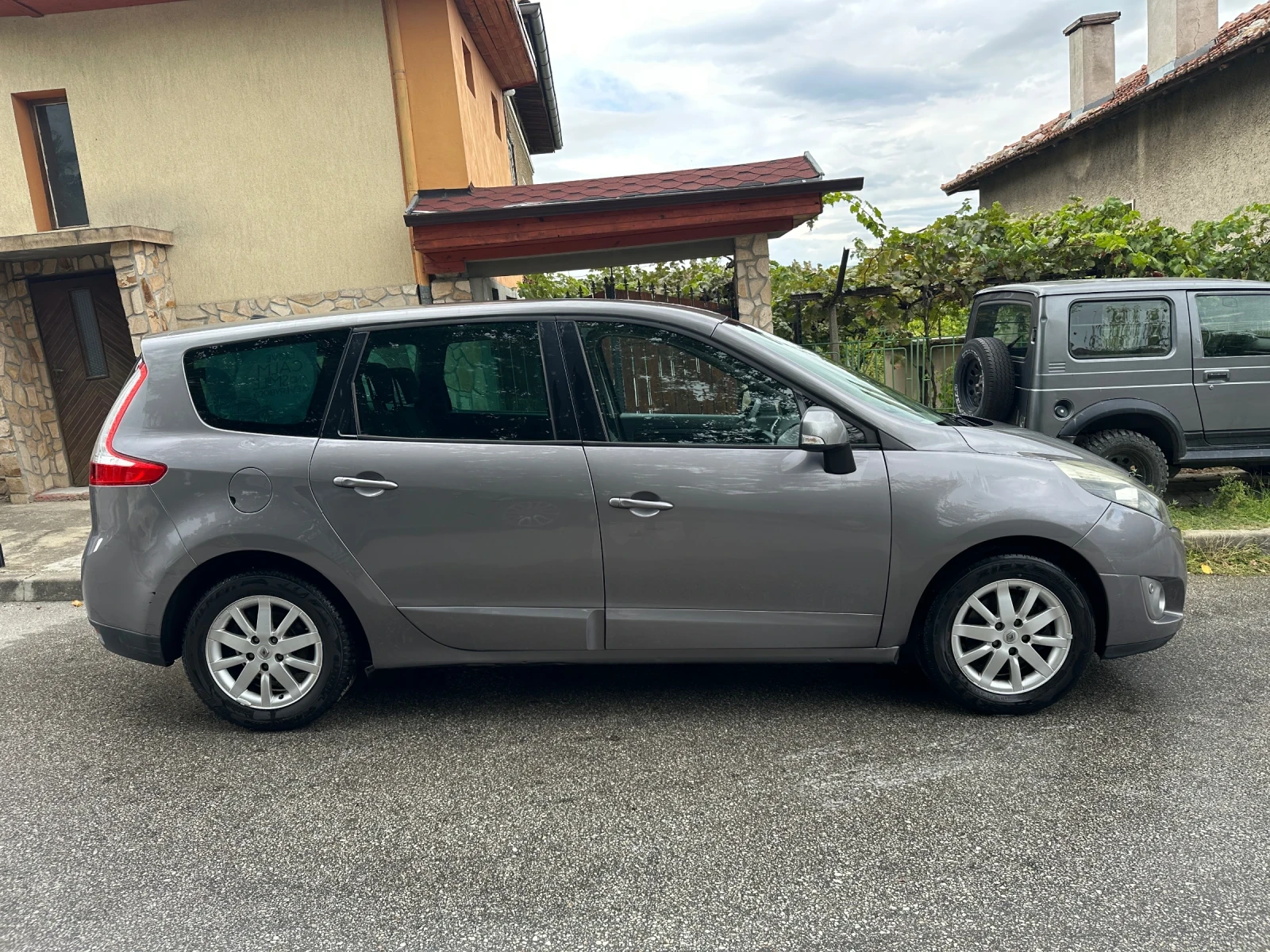 Renault Grand scenic 1.4TCe 7места - изображение 4