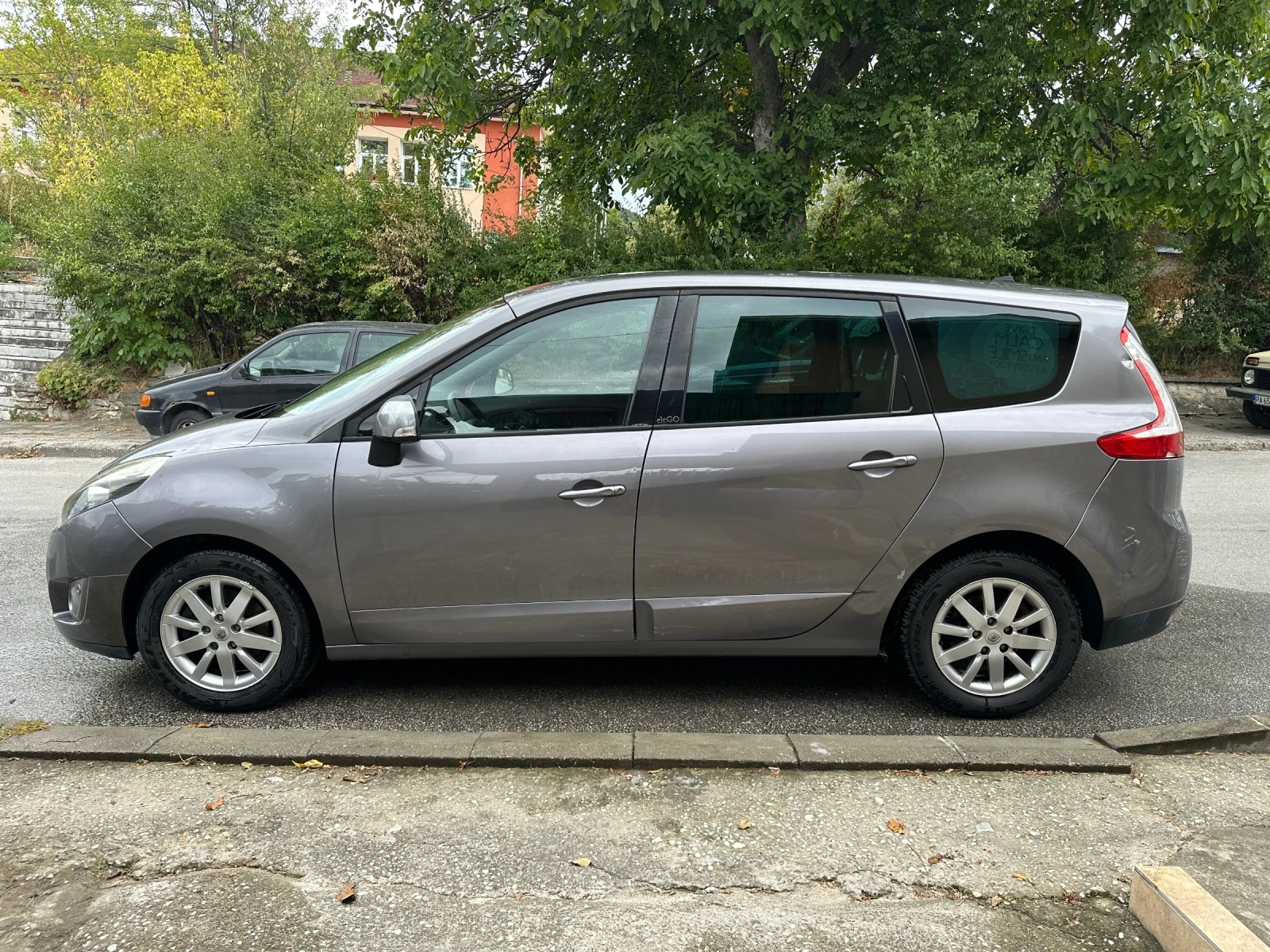 Renault Grand scenic 1.4TCe 7места - изображение 3