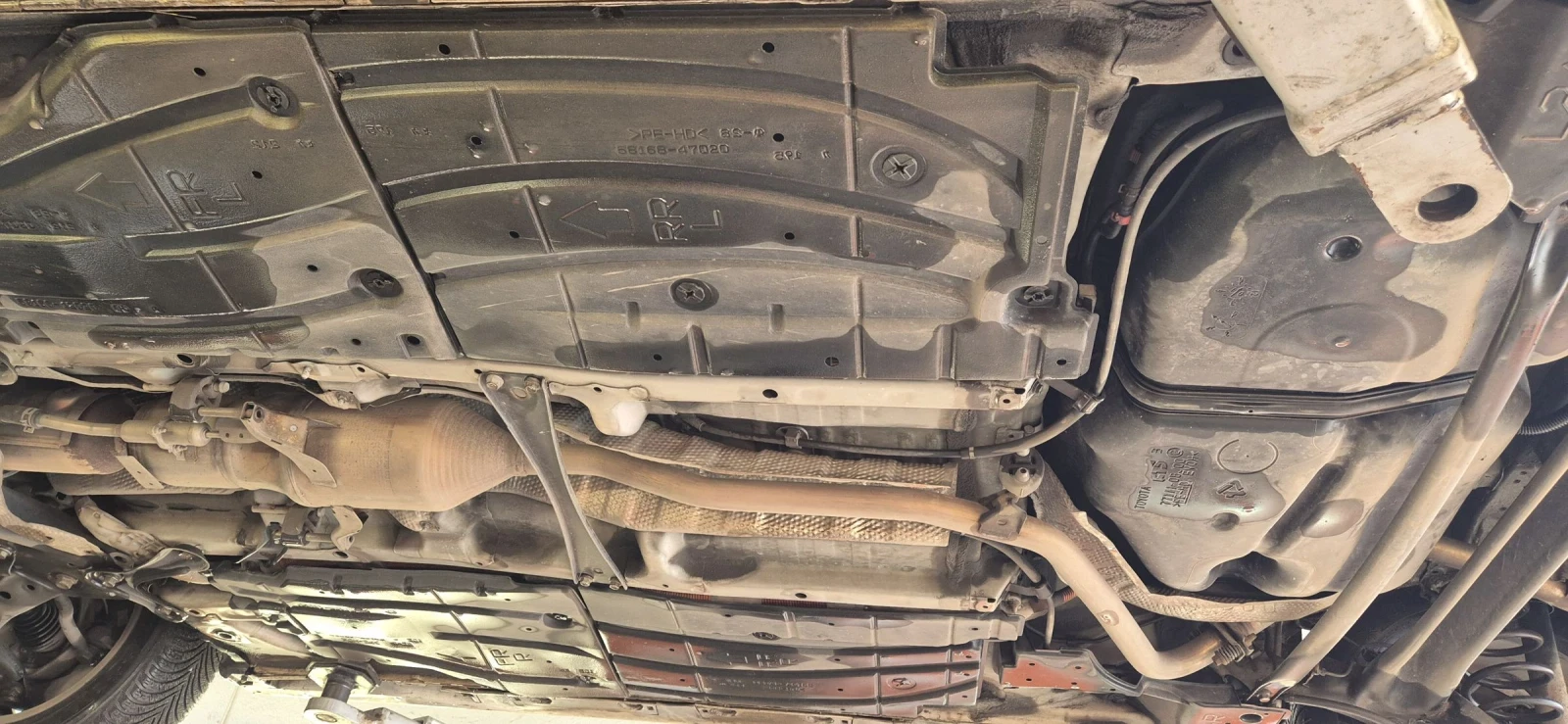 Toyota Prius 1.8 Hybrid 135�.�. | Mobile.bg � ����������� 11