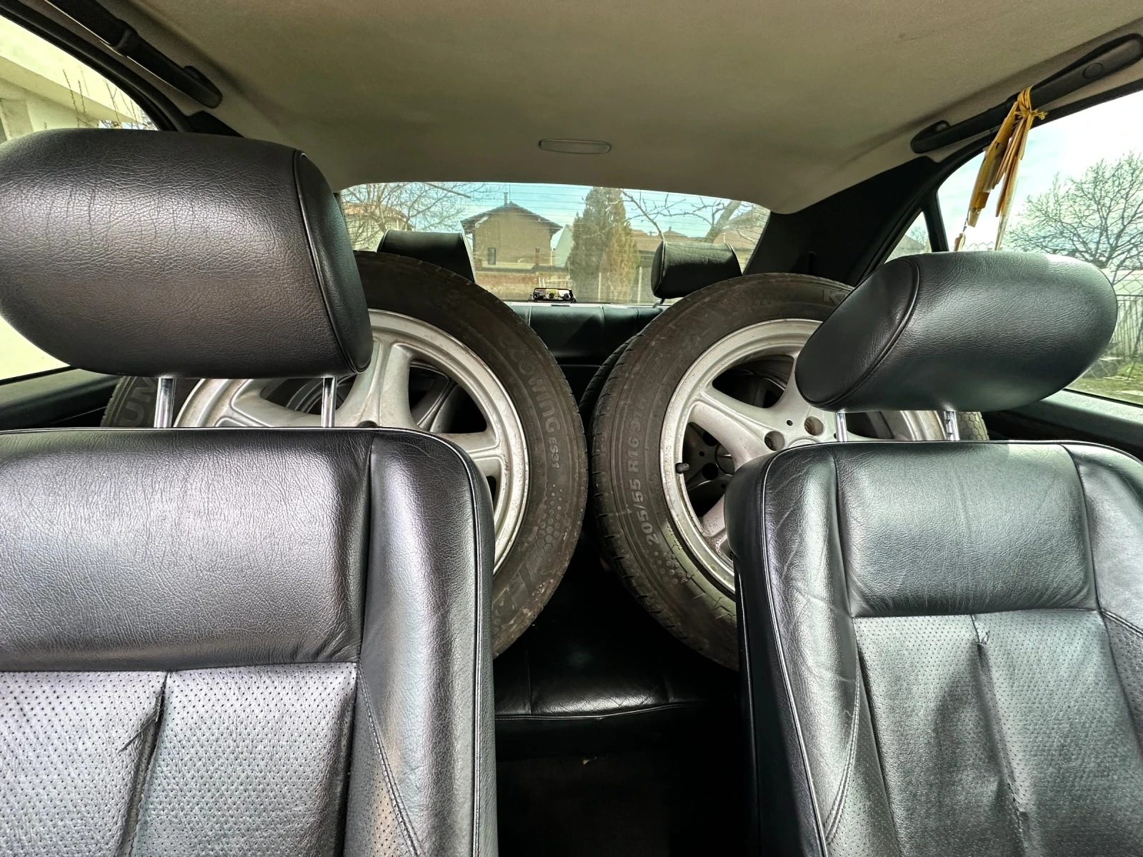 Mercedes-Benz C 200, снимка 12 - Автомобили и джипове - 53783371