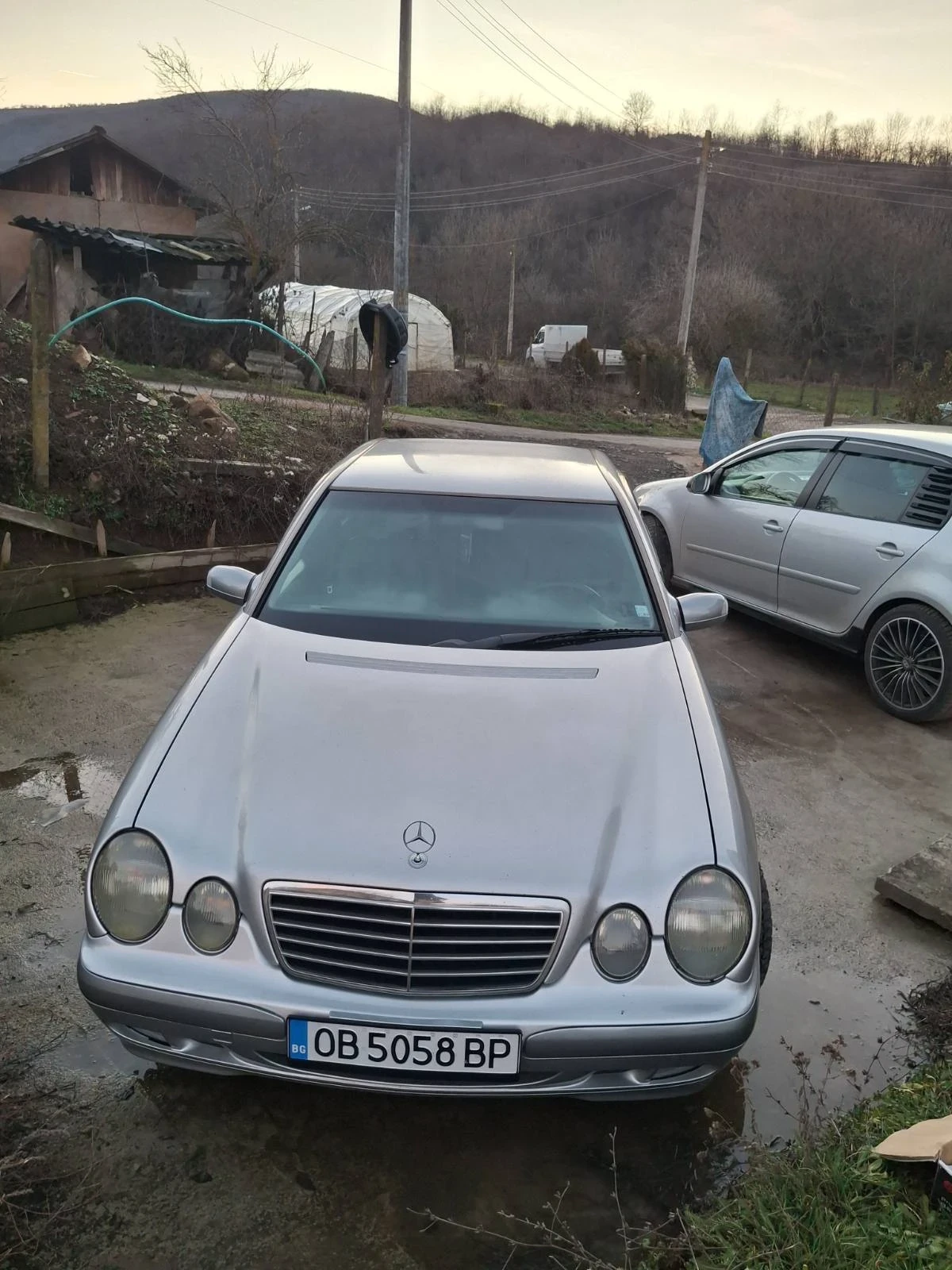 Mercedes-Benz E 270 270 CDi, снимка 9 - Автомобили и джипове - 54032087
