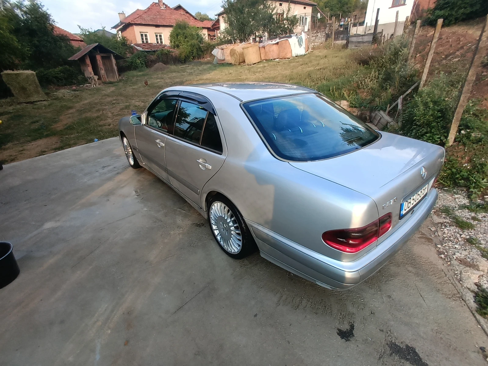 Mercedes-Benz E 270 270 CDi, снимка 3 - Автомобили и джипове - 54032087