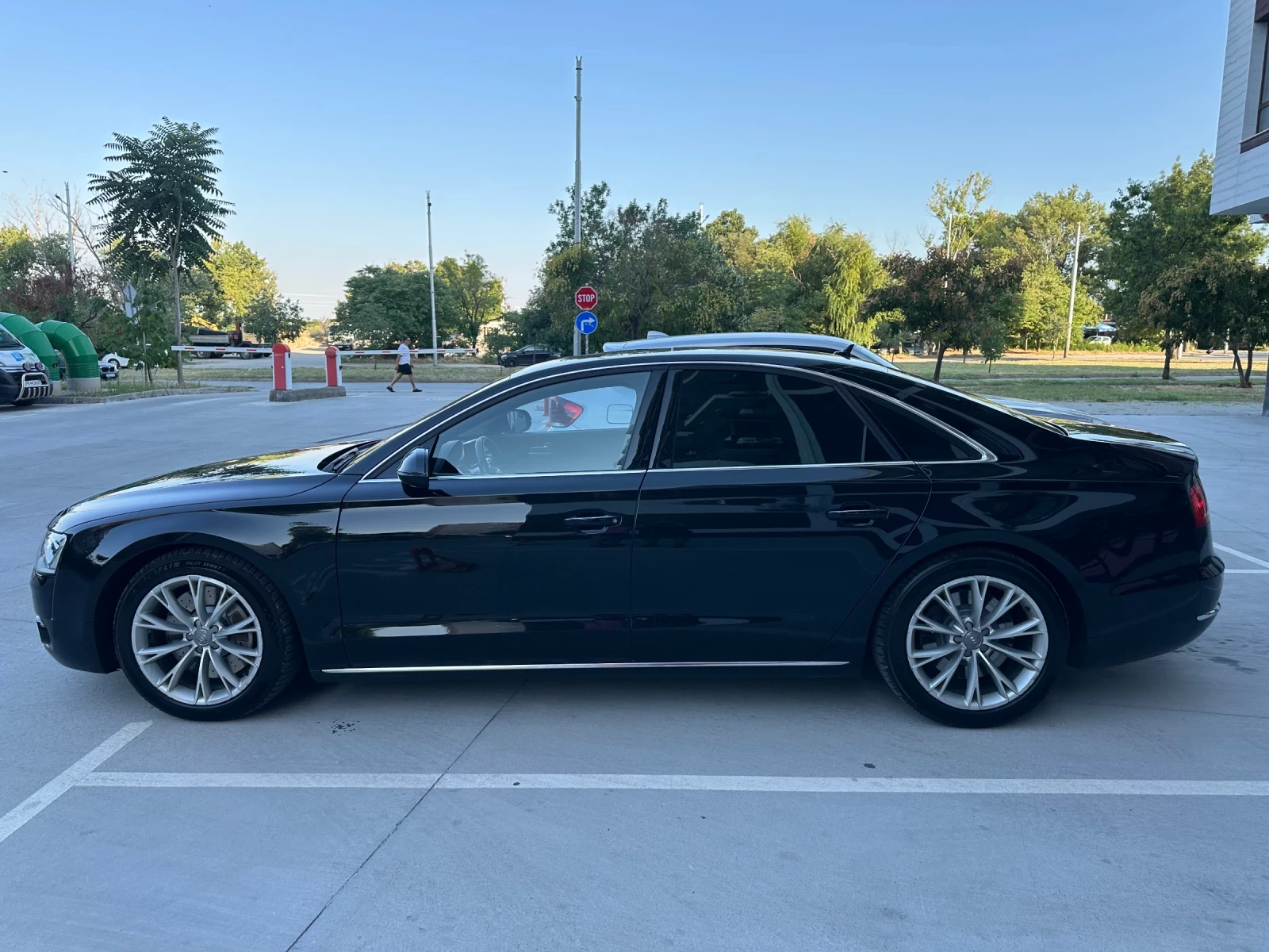 Audi A8 4.2 TDI , снимка 3 - Автомобили и джипове - 55631928