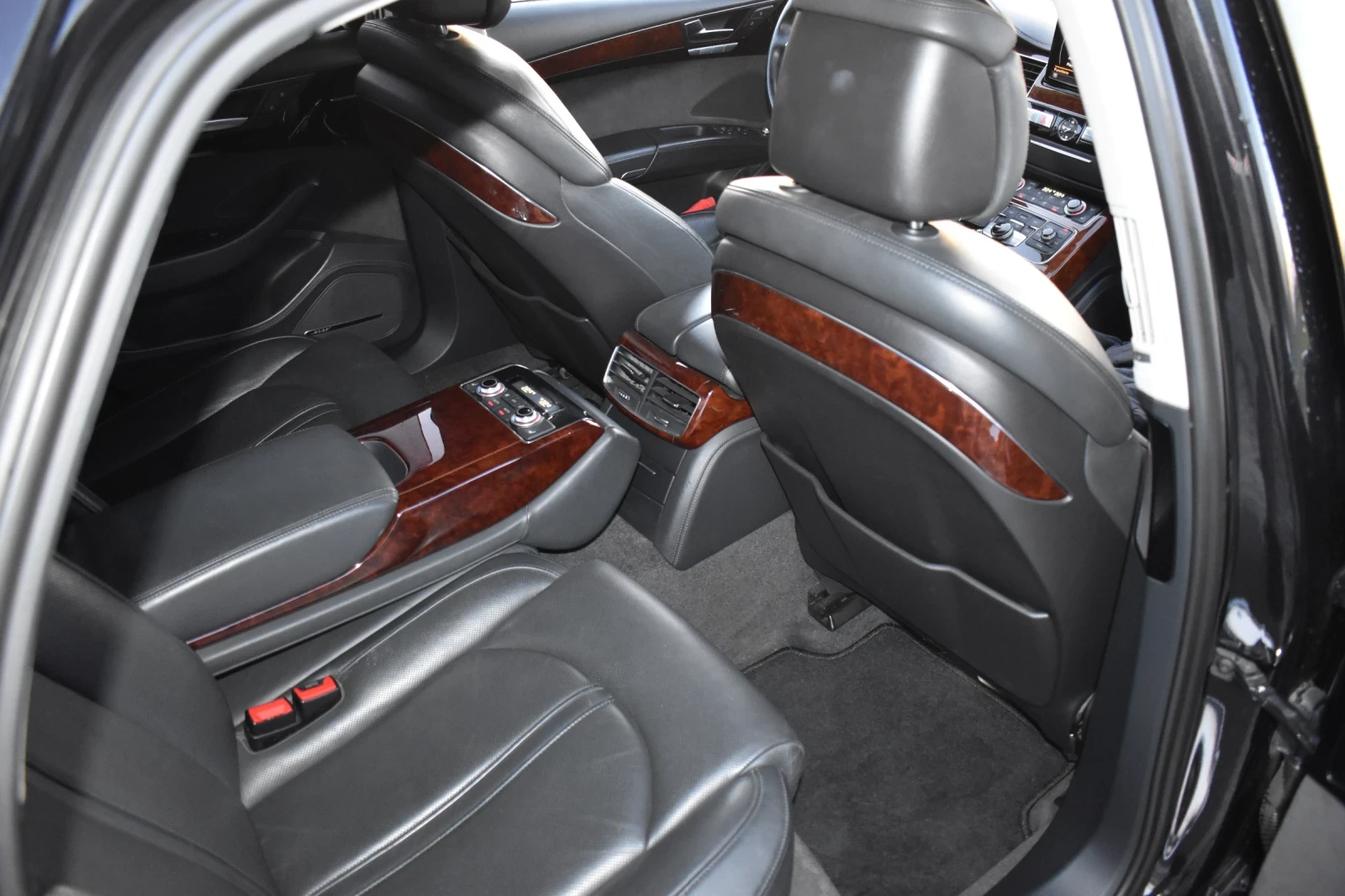 Audi A8 4.2 TDI FULL, снимка 10 - Автомобили и джипове - 54159237