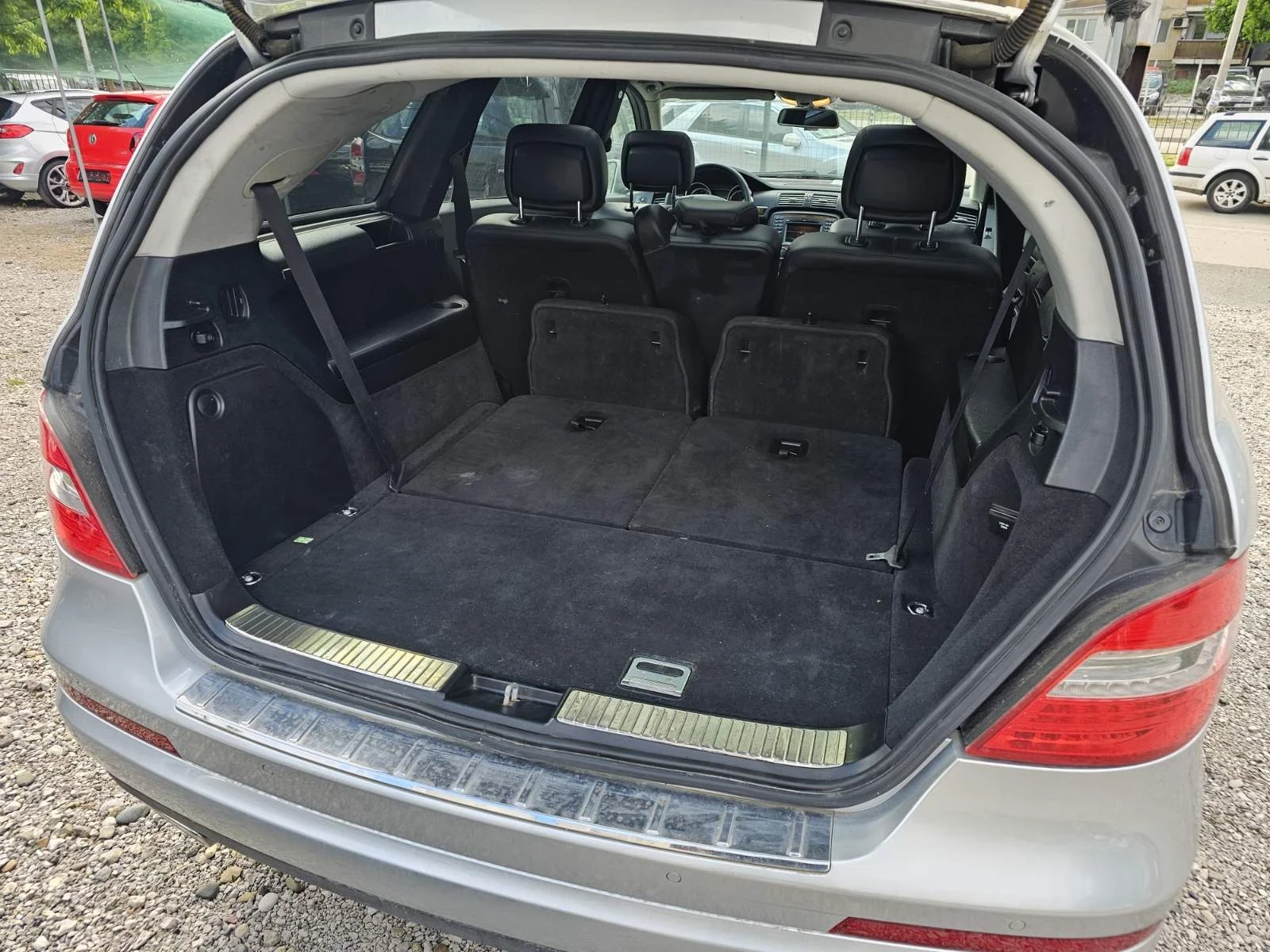 Mercedes-Benz R 350, снимка 4 - Автомобили и джипове - 54362376