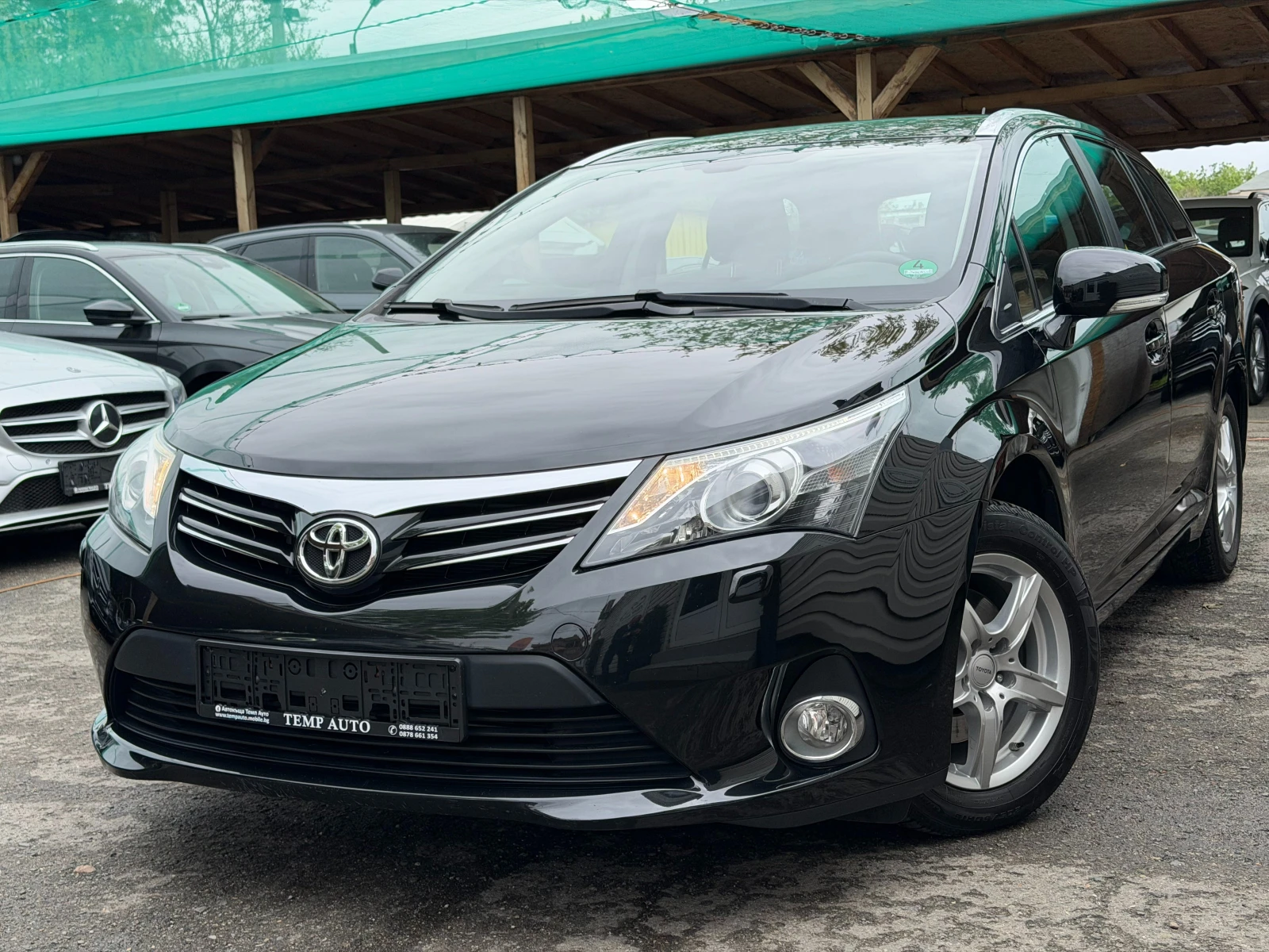 Toyota Avensis 1.8I* СЕРВИЗНА КНИЖКА* ПЪЛНА  ИСТОРИЯ 