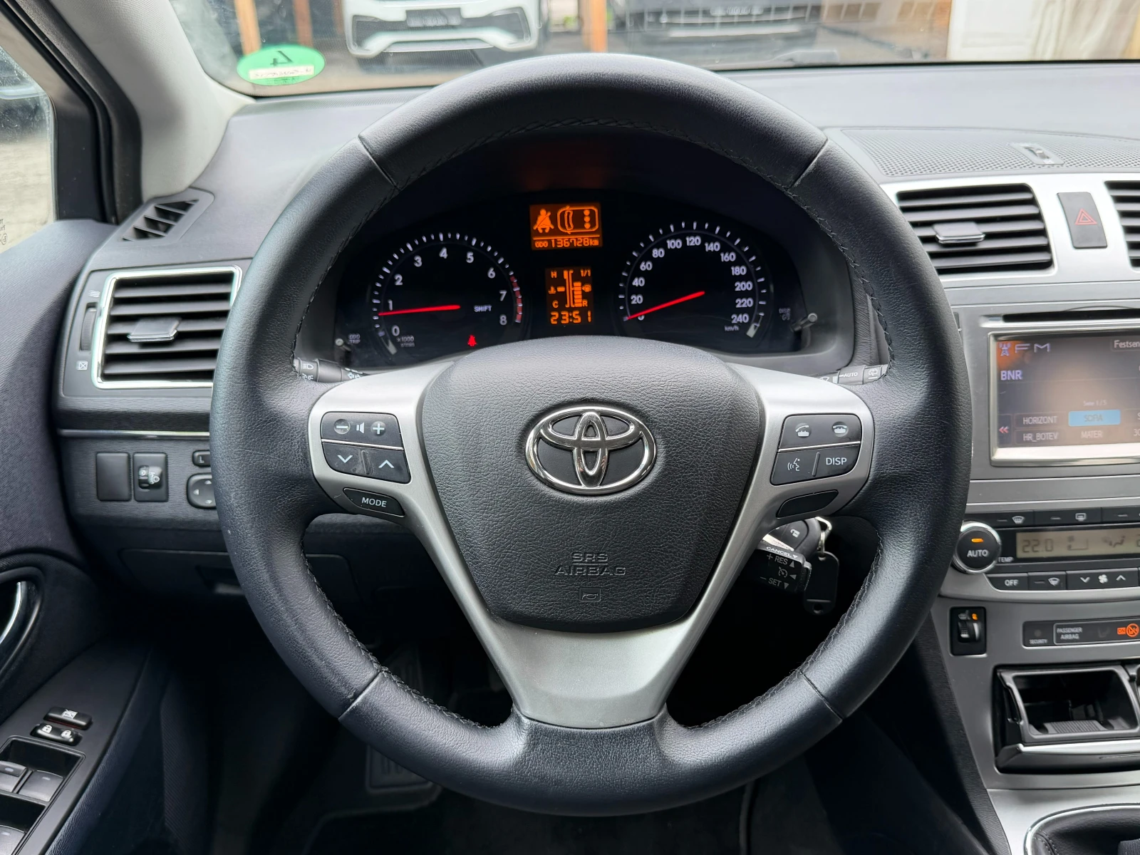 Toyota Avensis 1.8I* СЕРВИЗНА КНИЖКА* ПЪЛНА  ИСТОРИЯ , снимка 11 - Автомобили и джипове - 54484472