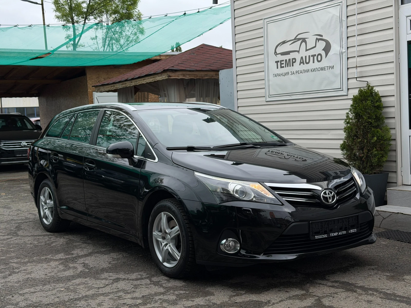 Toyota Avensis 1.8I* СЕРВИЗНА КНИЖКА* ПЪЛНА  ИСТОРИЯ , снимка 3 - Автомобили и джипове - 54484472