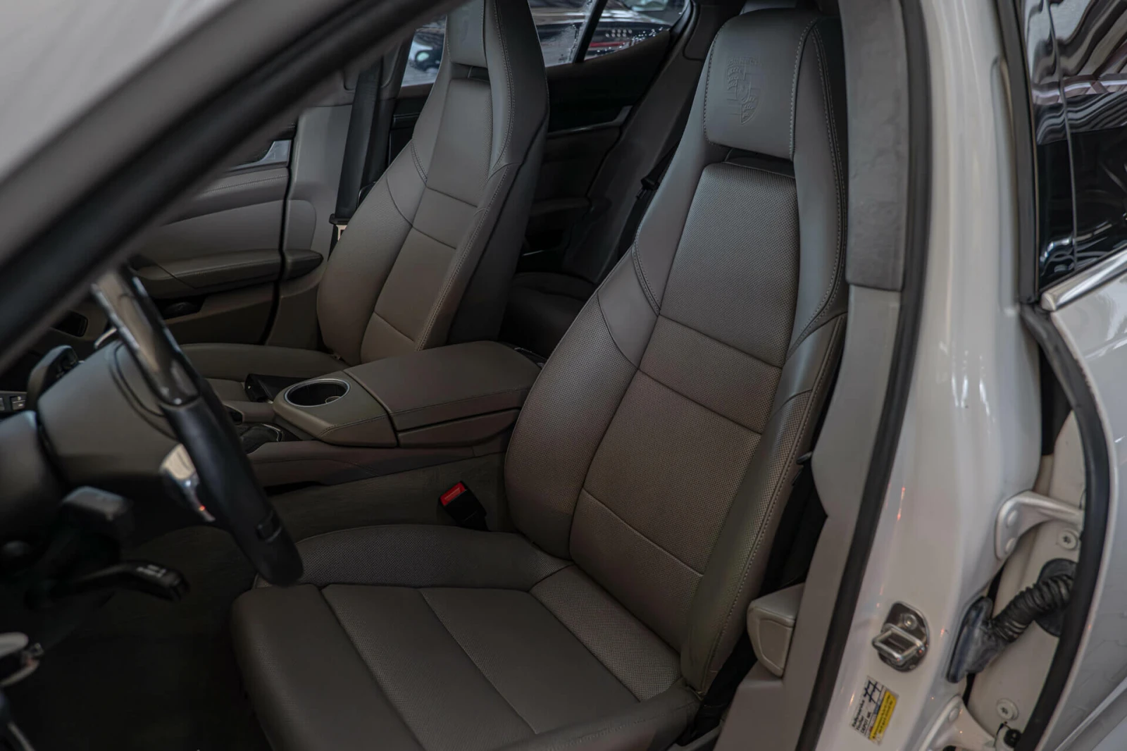 Porsche Panamera  Turbo/Keramika/Алкантар/Chrono/Обдухване/Carbon, снимка 8 - Автомобили и джипове - 54554060