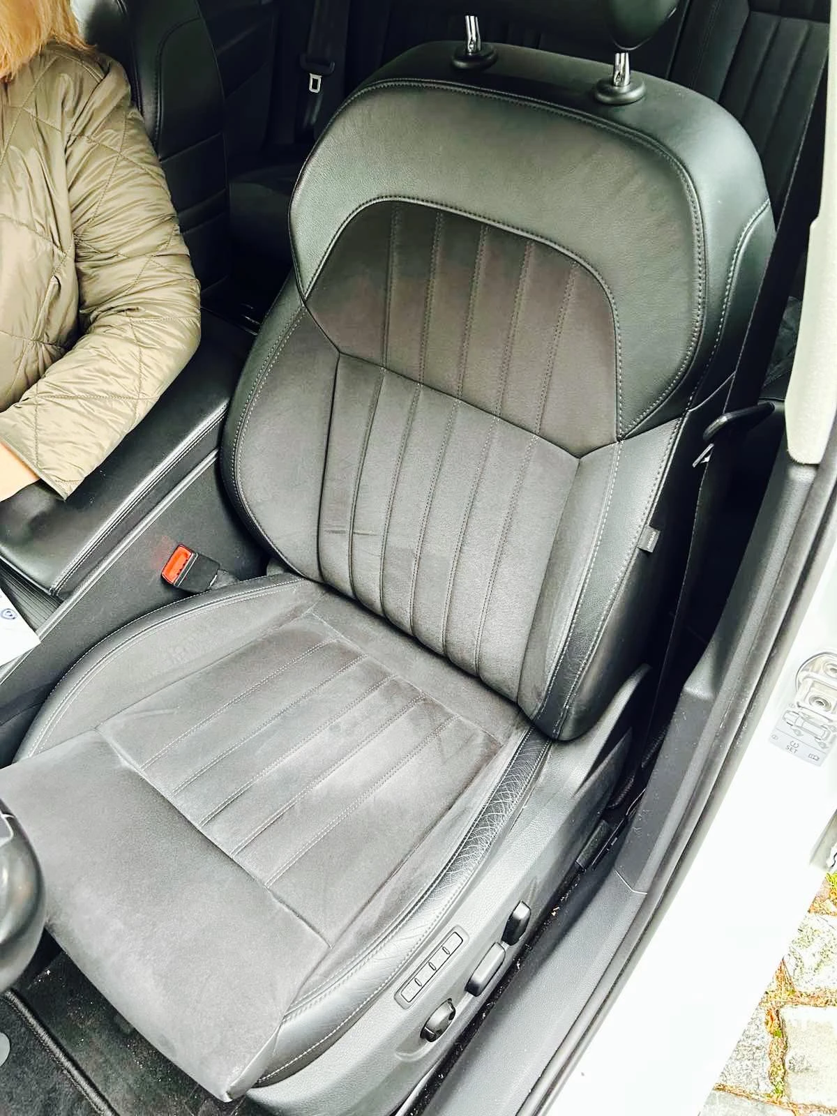 Skoda Superb 2.0 TDI, 126 000 km, снимка 8 - Автомобили и джипове - 54645542