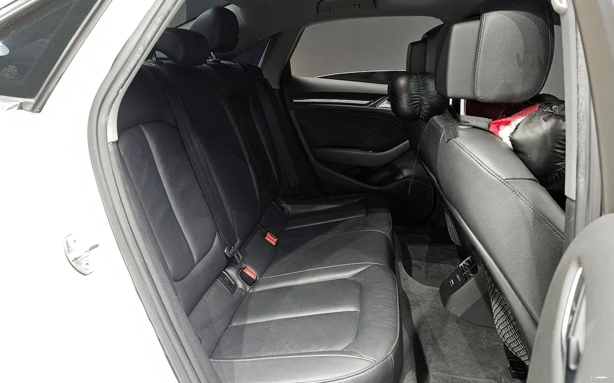 Audi A3 40 TFSI, снимка 11 - Автомобили и джипове - 54723798