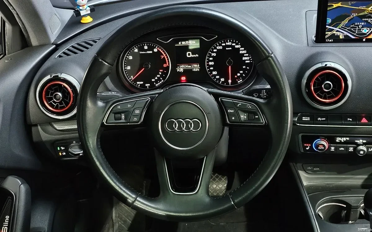 Audi A3 40 TFSI, снимка 12 - Автомобили и джипове - 54723798