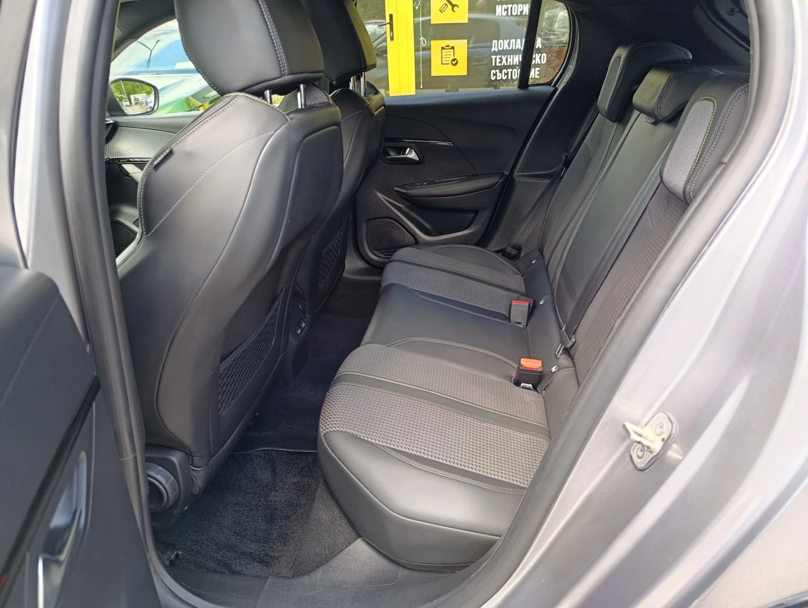 Peugeot 208 GT Закупен от БГ, снимка 7 - Автомобили и джипове - 54781629