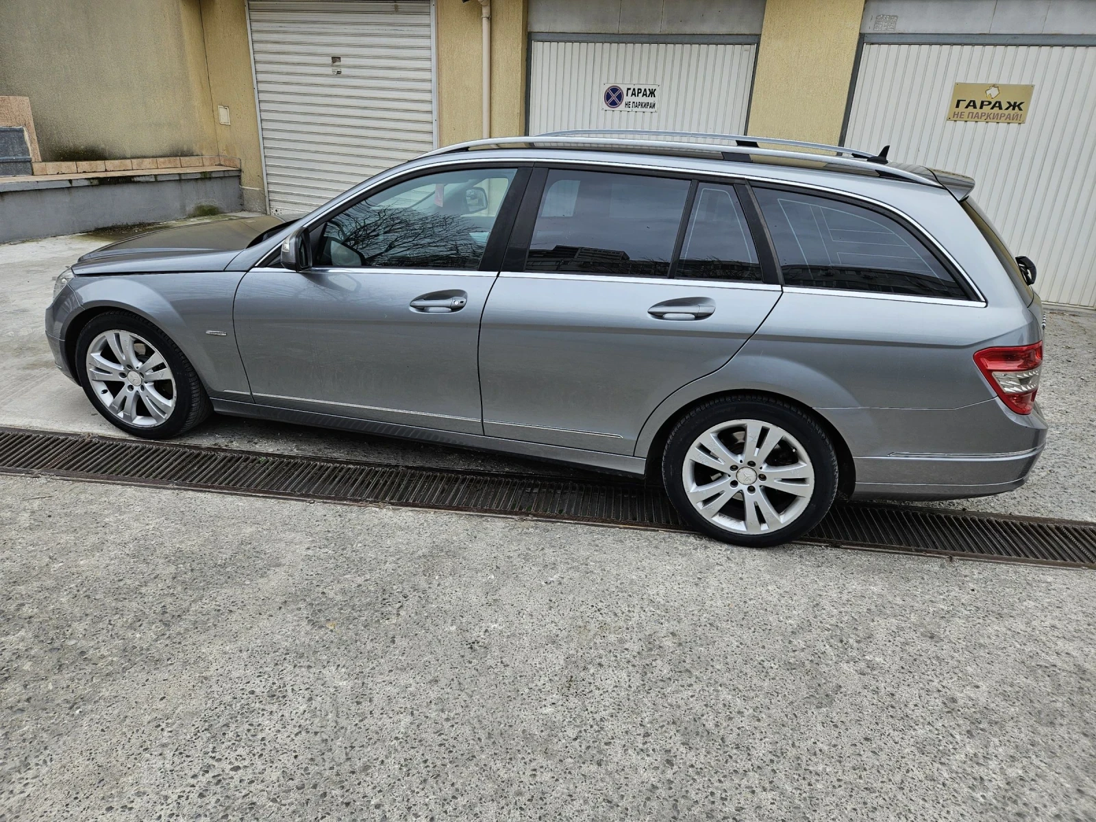 Mercedes-Benz C 220 2.2, снимка 6 - Автомобили и джипове - 54946564