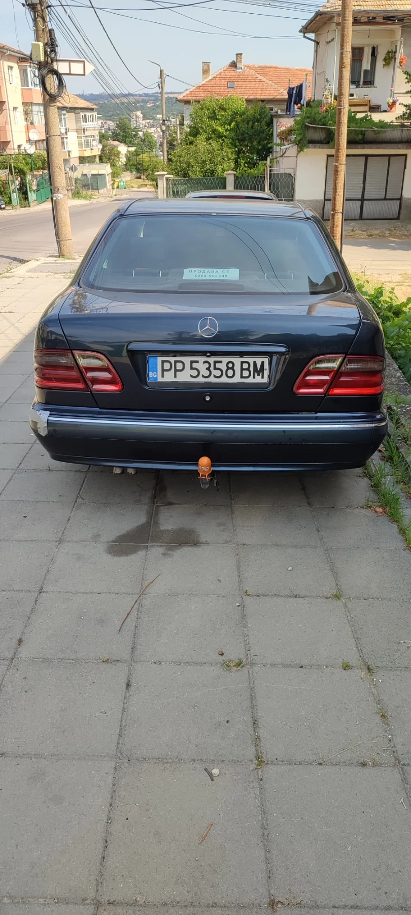 Mercedes-Benz E 200 Е 200, снимка 11 - Автомобили и джипове - 55338050