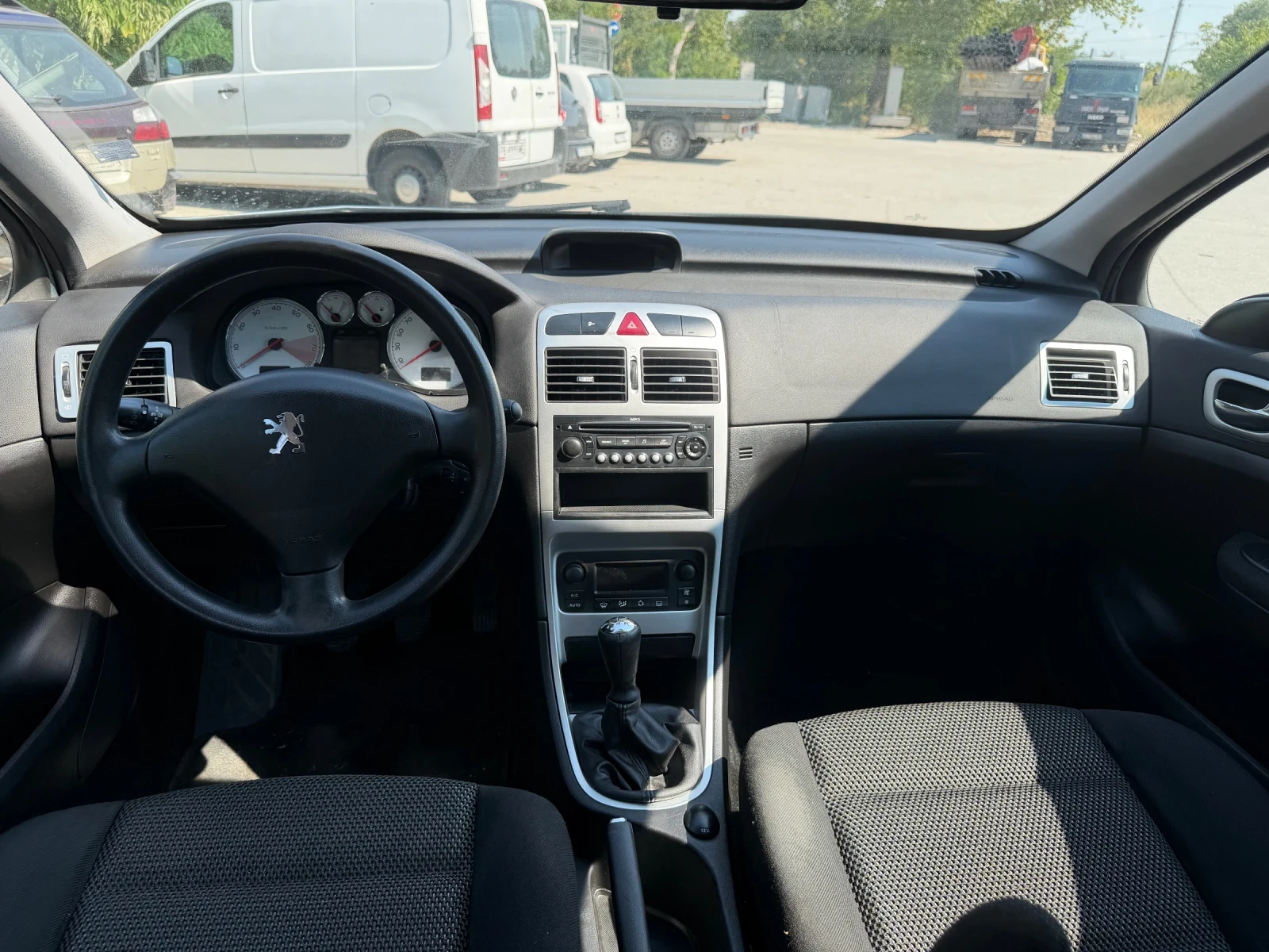 Peugeot 307 1.6 i ФЕЙС, снимка 6 - Автомобили и джипове - 55594419